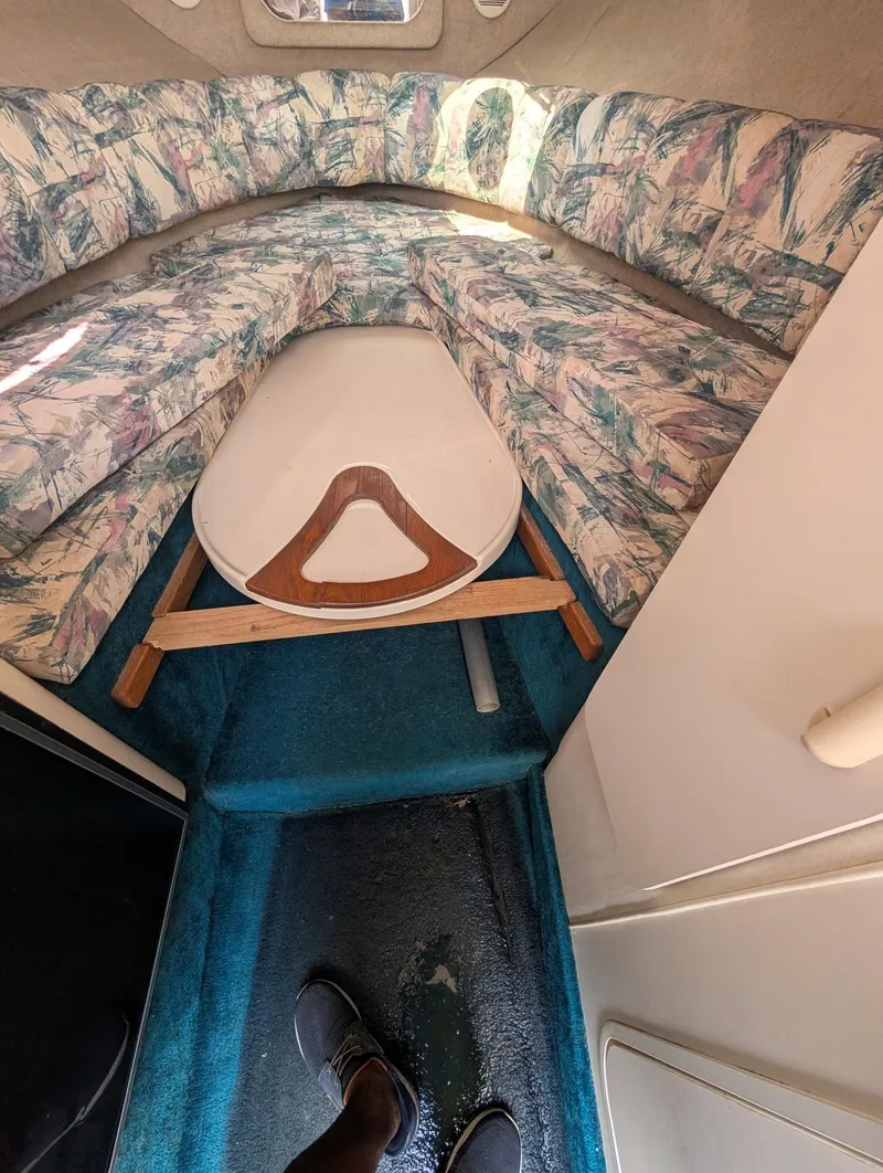 Slide: The Image of Sea Ray 270 Sundancer 1998 - 24