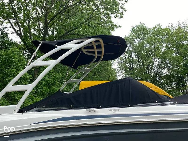 Slide: The Image of 2015 Chaparral H20 21 Sport for sale in Cranford, NJ - 13
