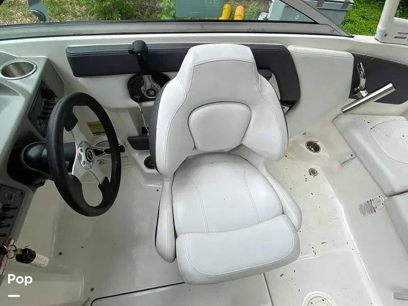 Slide: The Image of 2015 Chaparral H20 21 Sport for sale in Cranford, NJ - 33