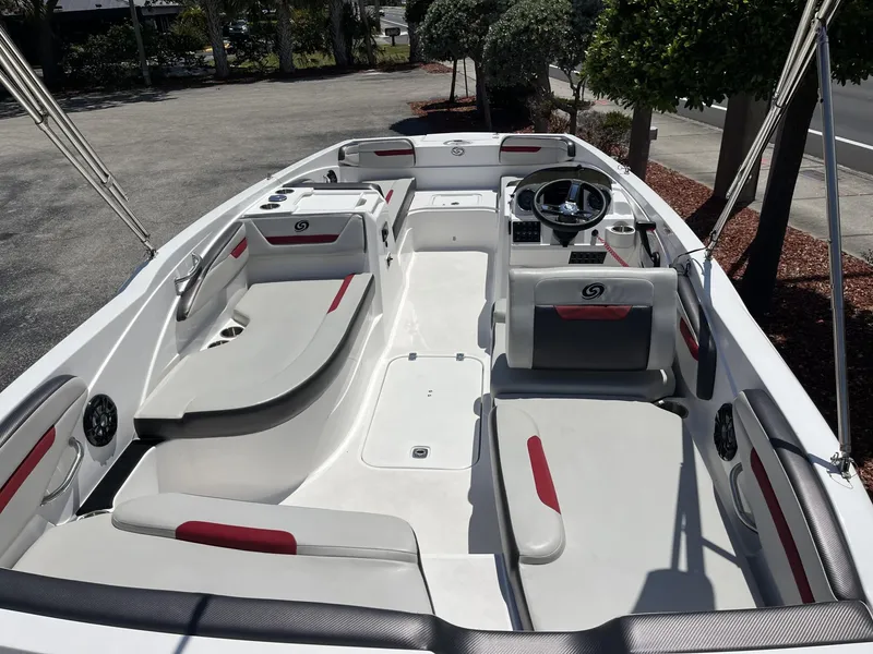 Slide: The Image of Hurricane 205 Sundeck Sport OB 2023 - 12