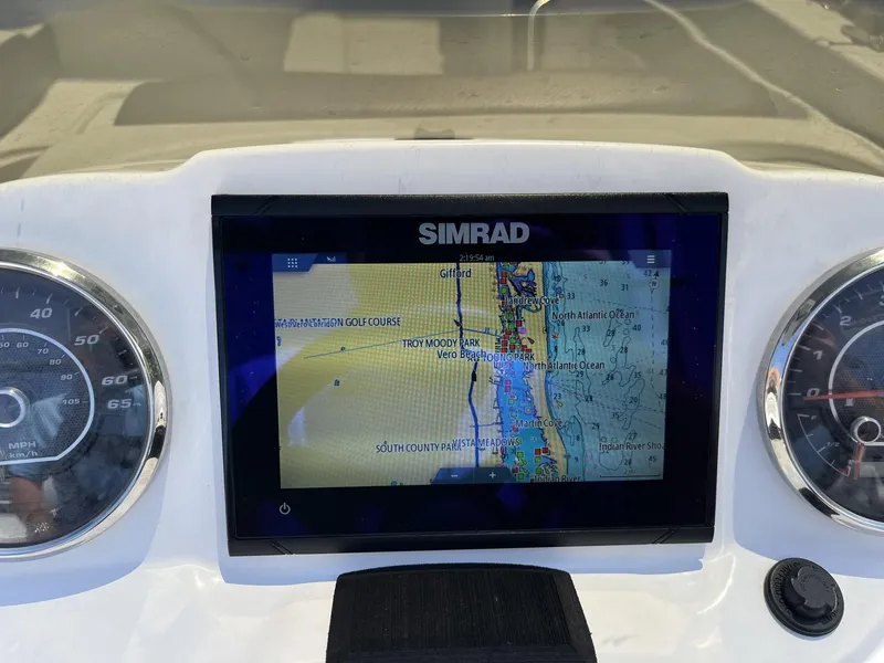 Slide: The Image of Hurricane 205 Sundeck Sport OB 2023 - 23