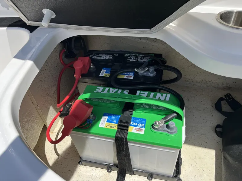 Slide: The Image of Hurricane 205 Sundeck Sport OB 2023 - 26