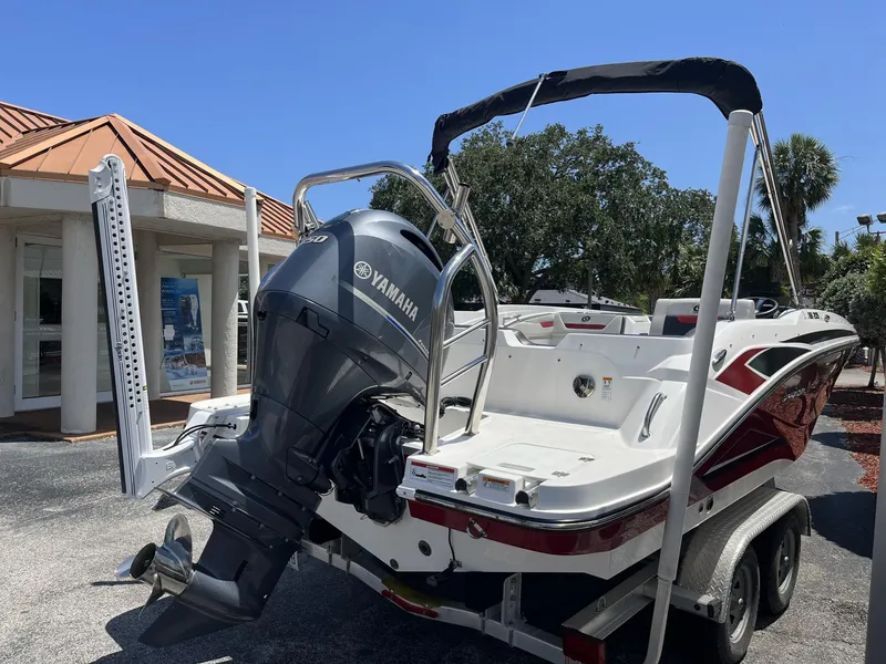 Slide: The Image of Hurricane 205 Sundeck Sport OB 2023 - 8