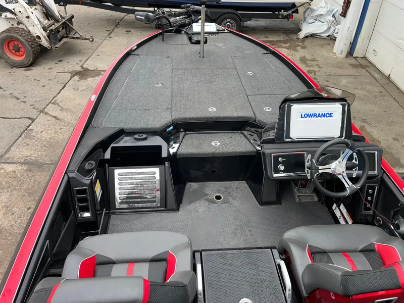 Slide: The Image of 2024 Ranger Z521 RC boat interior with Lowrance system and dual seats. - 6