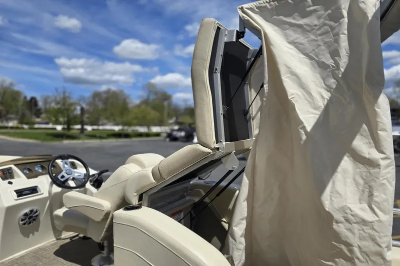 Slide: The Image of Bennington 22 SCWX 2015 - 6