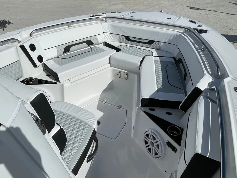 Slide: The Image of 2025 Blackfin 252CC boat interior with luxurious seating and modern design. - 10