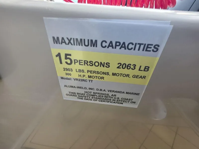 Slide: The Image of 2025 Veranda VR22RC Tri-Toon capacity label: 15 persons, 2063 lbs, 300 HP motor. - 22