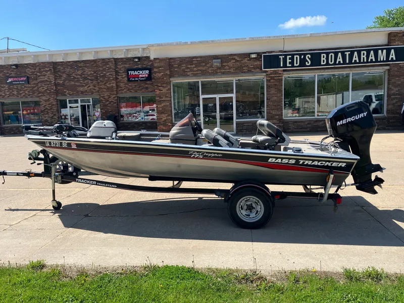 Slide: The Image of 2007 Tracker Pro Crappie 175 boat with Mercury engine at Ted's Boatarama dealership. - 5