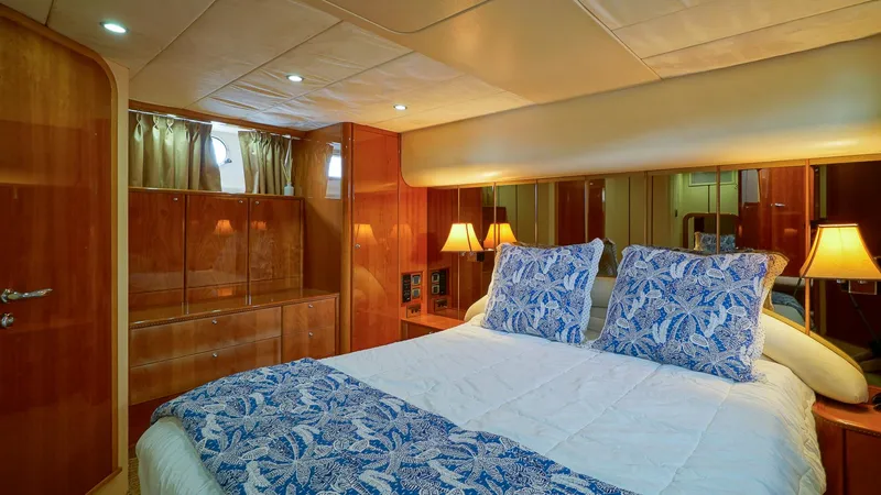 Slide: The Image of Viking 68 Sport Cruiser 2002 - 50