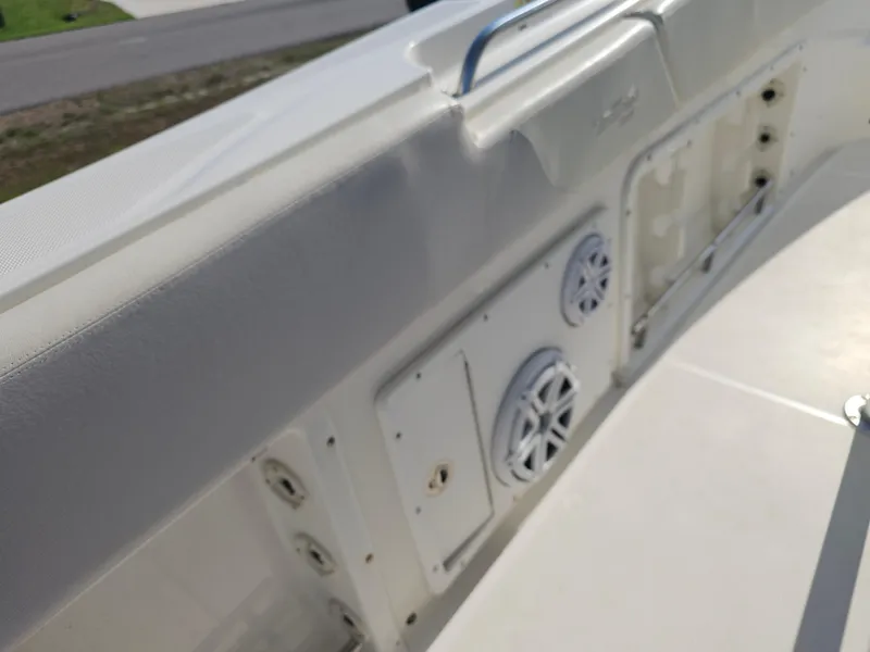 Slide: The Image of Triton 301 CC 2010 - 52