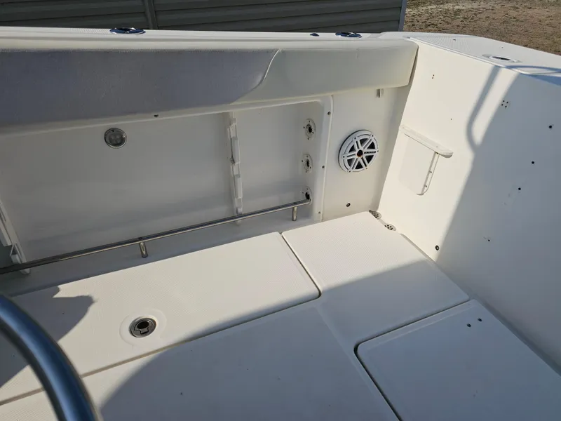 Slide: The Image of Triton 301 CC 2010 - 54