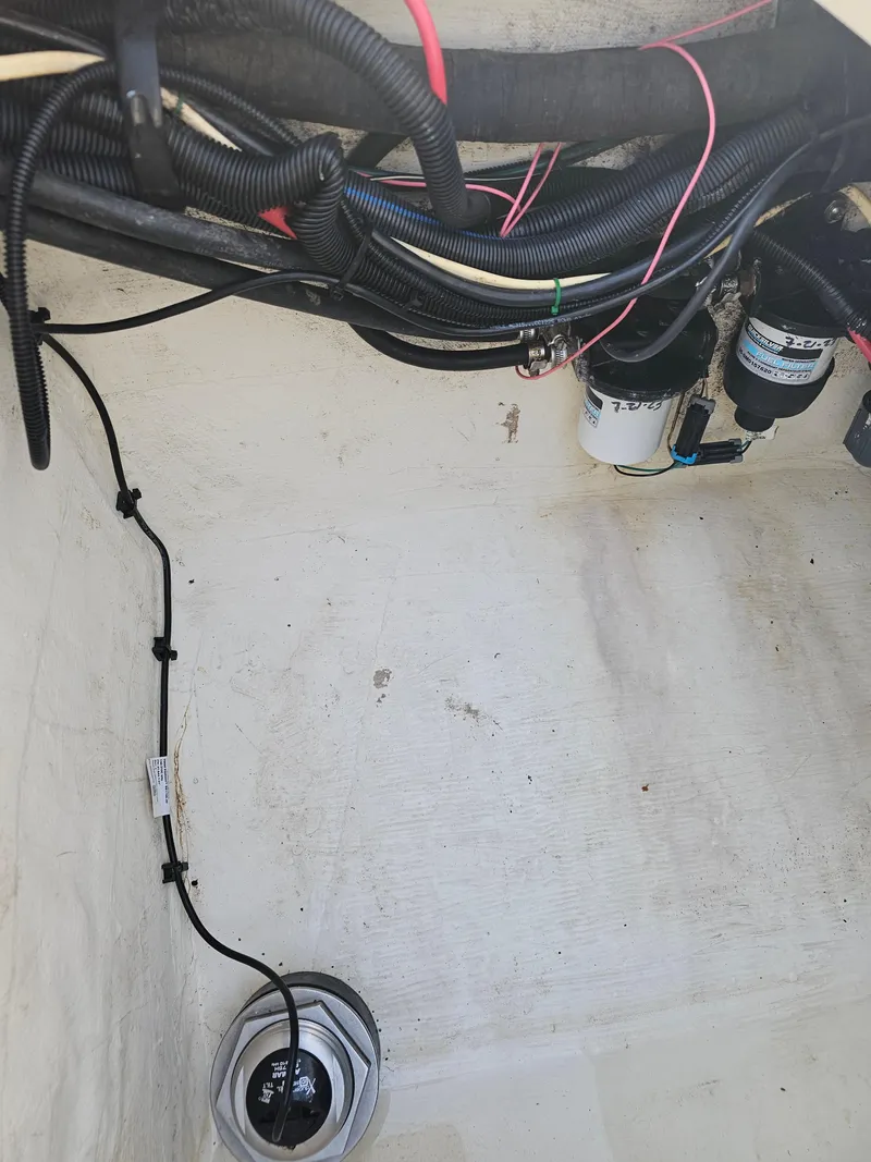 Slide: The Image of Triton 301 CC 2010 - 57