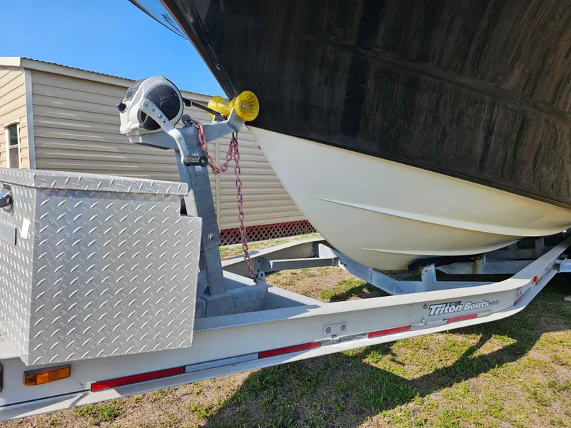 Slide: The Image of Triton 301 CC 2010 - 71