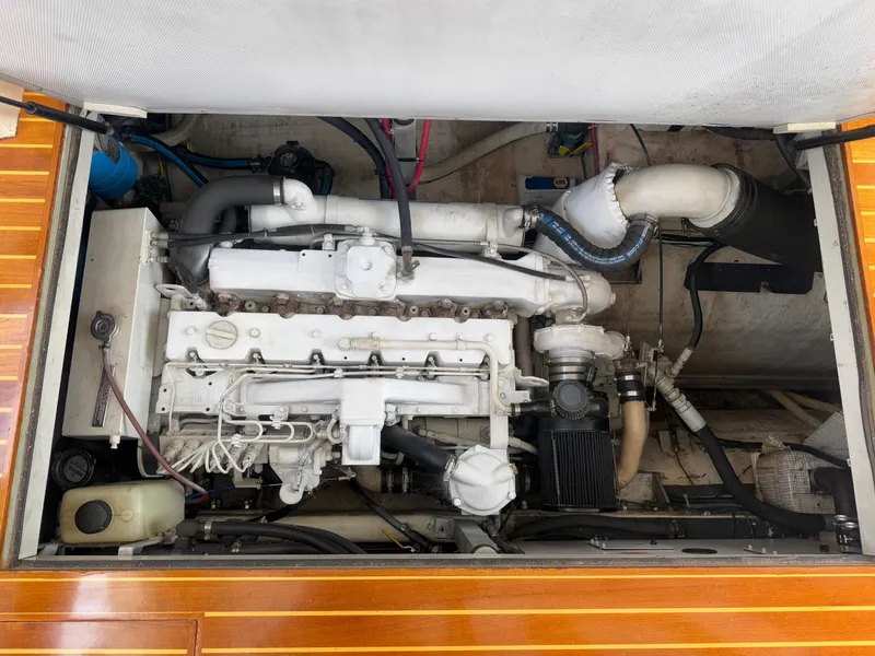 Slide: The Image of Duffy 37 Downeast 2005 - 27