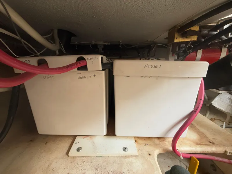 Slide: The Image of Duffy 37 Downeast 2005 - 31