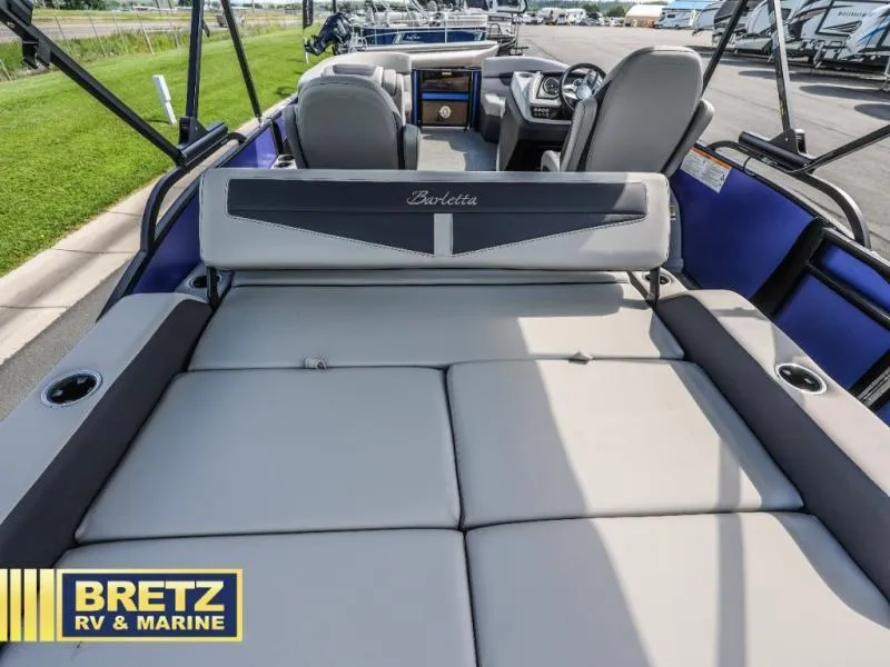 Slide: The Image of Cabrio C22UC 2025 - 17