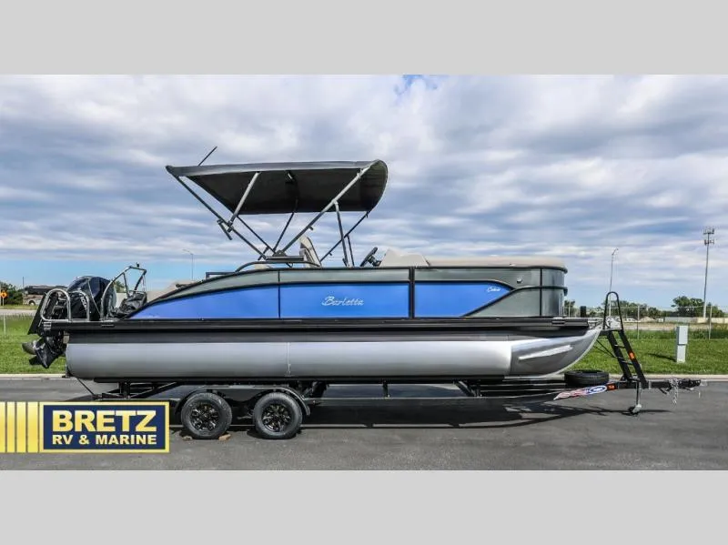 Slide: The Image of Cabrio C22UC 2025 - 8