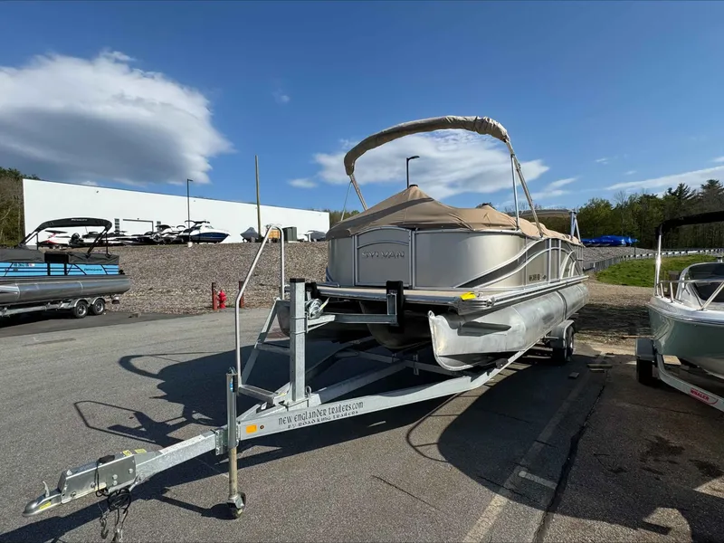 Slide: The Image of Sylvan MANDALAY 8525 LZ RE 2013 - 2