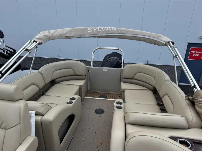 Slide: The Image of Sylvan MANDALAY 8525 LZ RE 2013 - 8