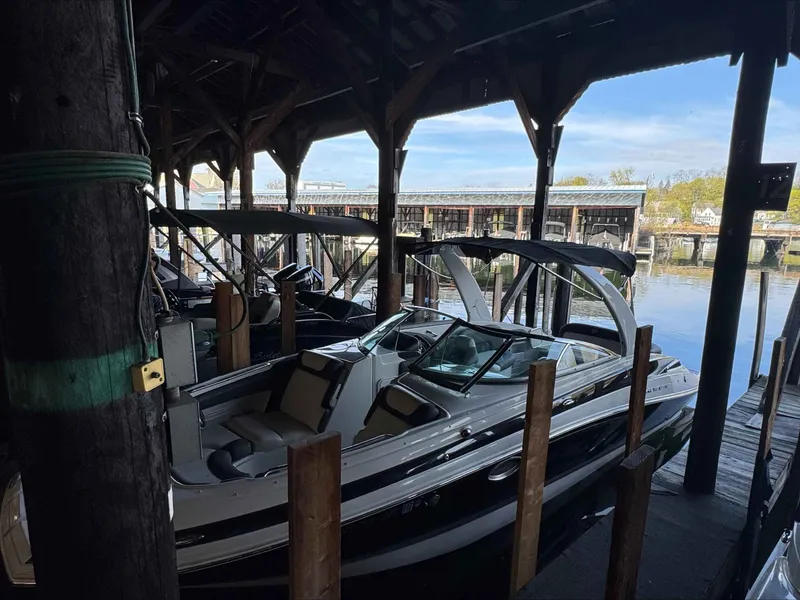 Slide: The Image of Crownline Boats 270 2020 - 13