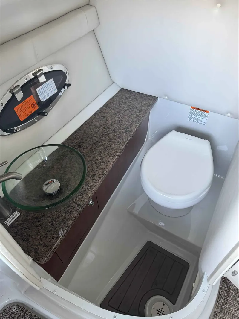 Slide: The Image of Crownline Boats 270 2020 - 9