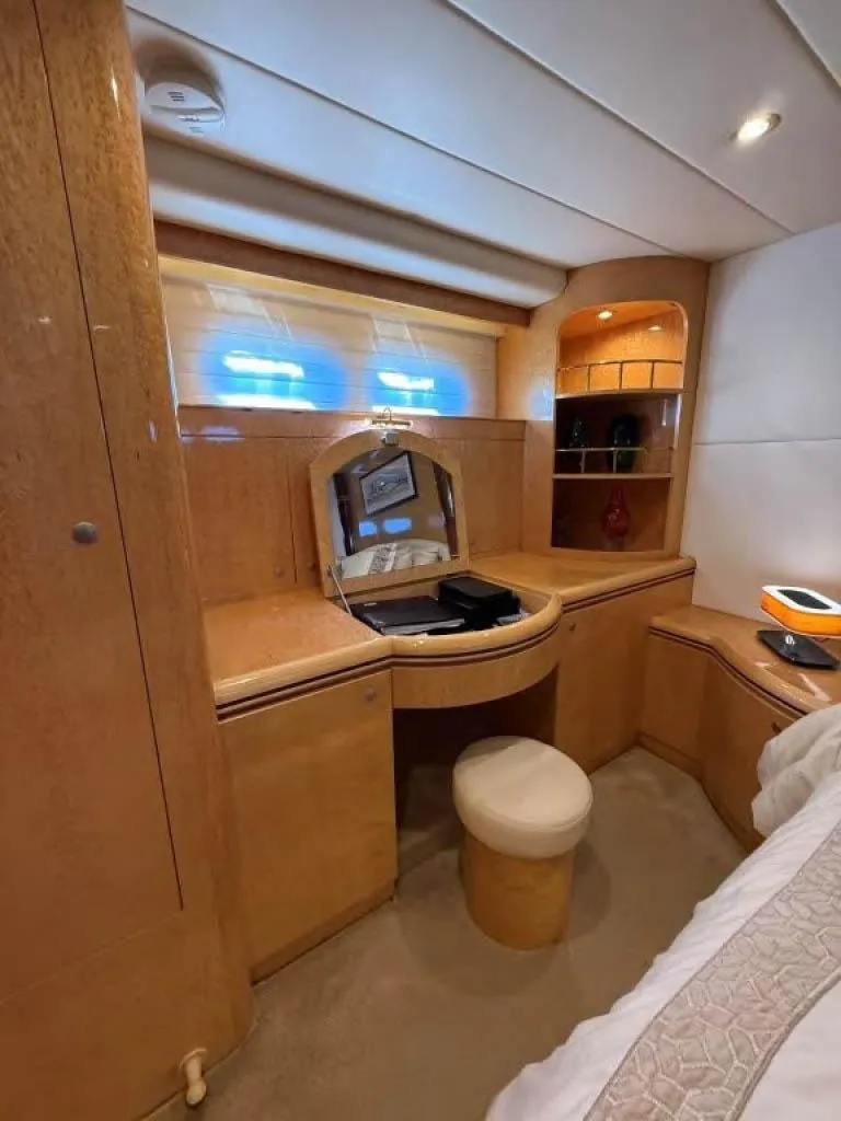 Slide: The Image of Horizon E 65 2000 - 50