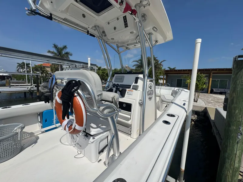 Slide: The Image of Sea Fox 248 Commander 2020 - 10