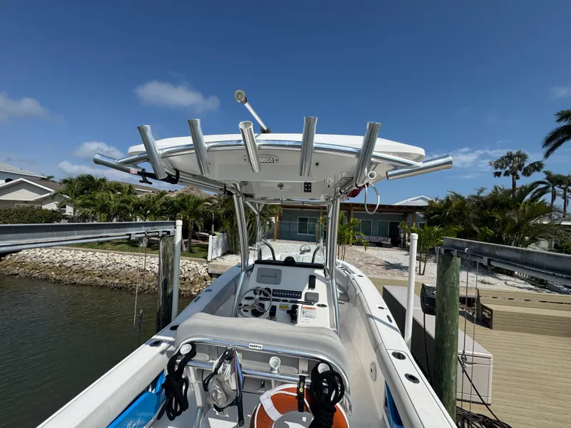 Slide: The Image of Sea Fox 248 Commander 2020 - 21