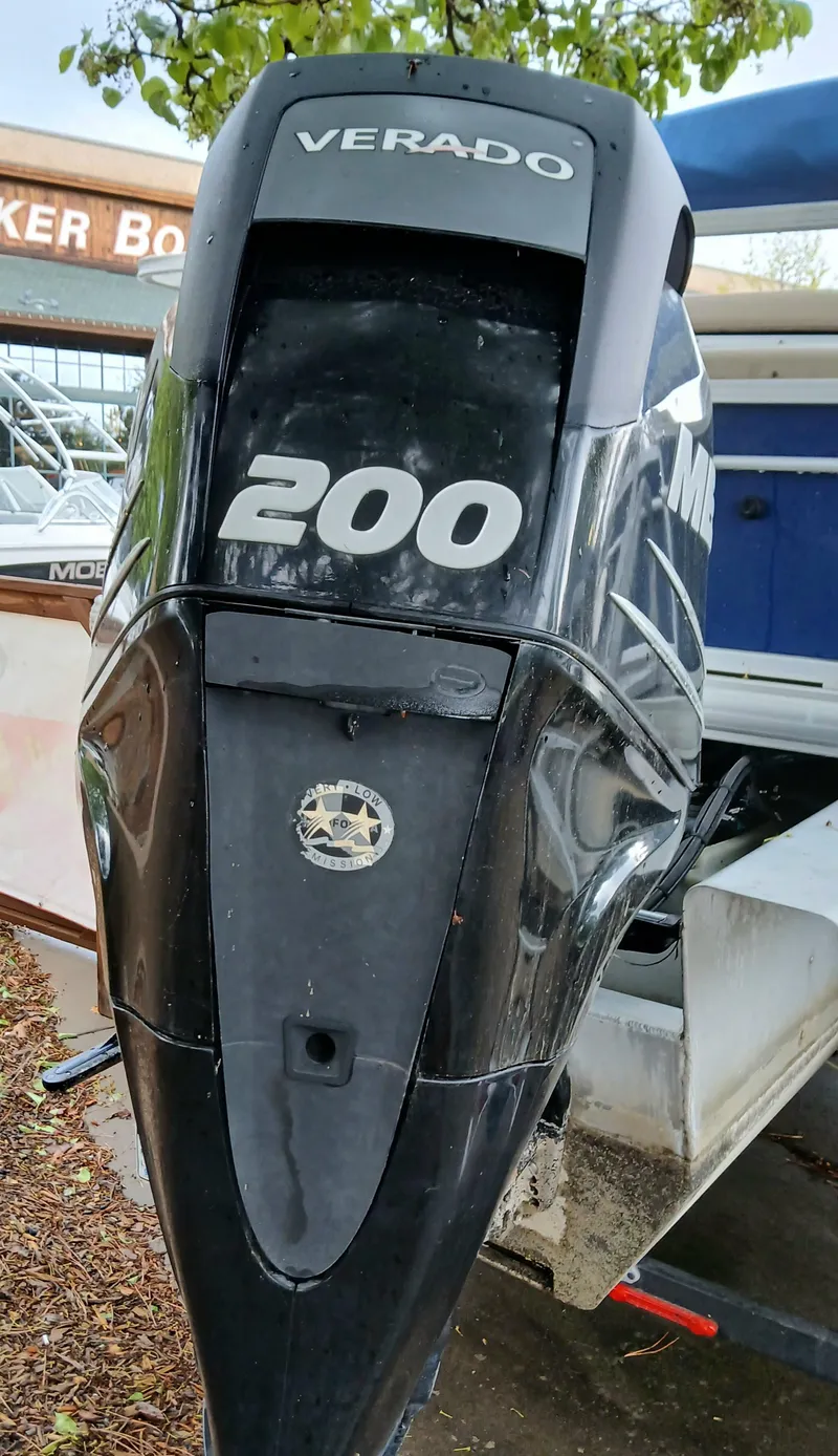 Slide: The Image of 2017 Sun Tracker FB 24XP3 with Verado 200 outboard motor. - 5