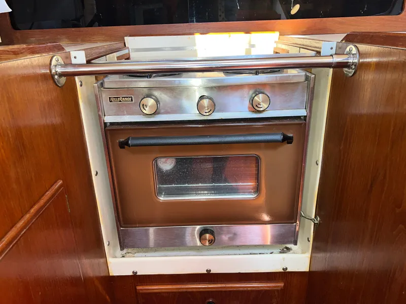 Slide: The Image of Pearson 424 1979 - 15