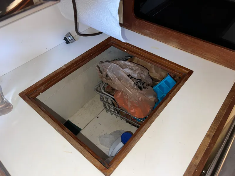 Slide: The Image of Pearson 424 1979 - 17