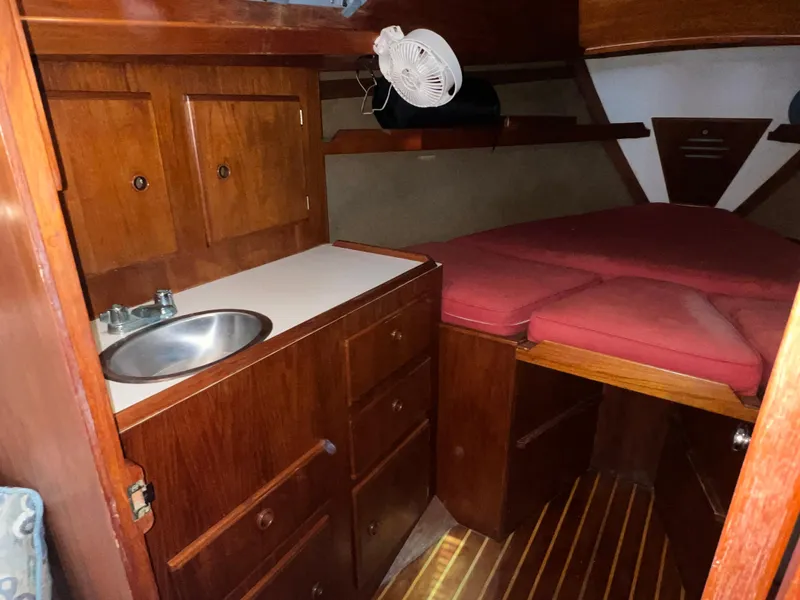 Slide: The Image of Pearson 424 1979 - 25