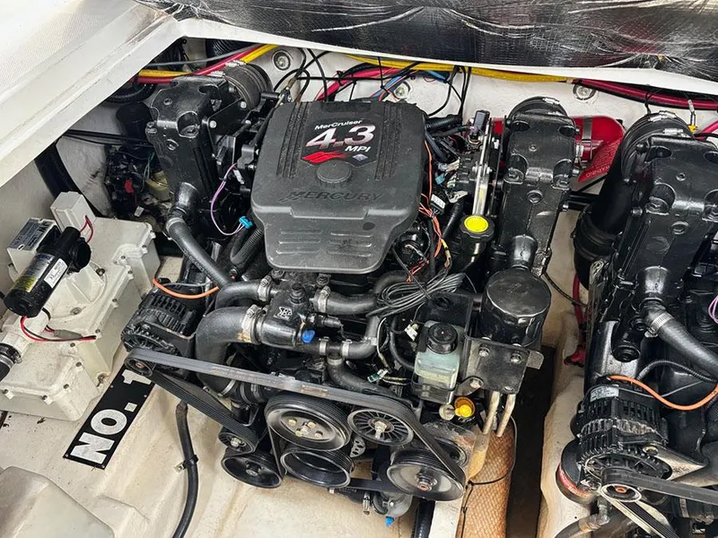 Slide: The Image of Engine compartment of a 2007 Sea Ray 280 Sundancer with MerCruiser 4.3 MPI engine. - 22