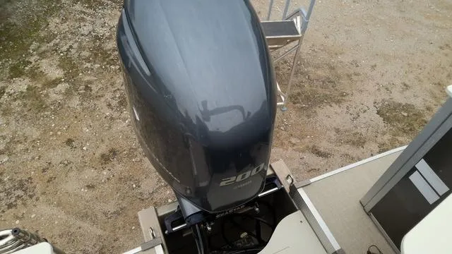 Slide: The Image of Outboard motor on 2020 SunCatcher V322 F boat, viewed from above. - 12