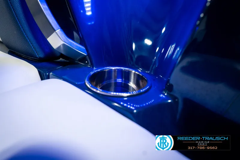 Slide: The Image of MasterCraft X24 2023 - 53