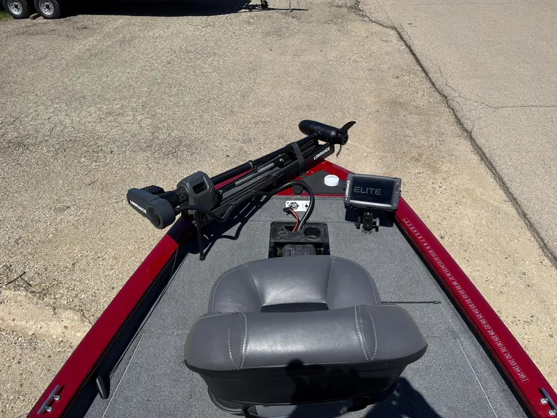 Slide: The Image of 2019 Tracker Pro Team 175 TXW boat with trolling motor and Elite fish finder. - 12