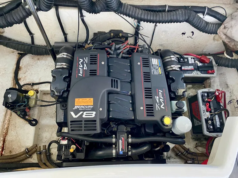 Slide: The Image of Engine compartment of a 2000 Formula 280 Bowrider with a Mercury V8 engine. - 27