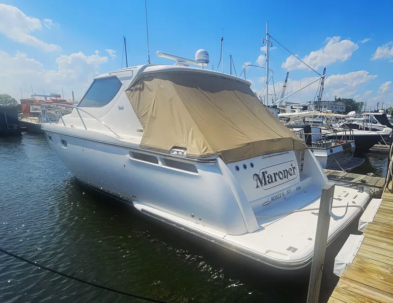 Slide: The Image of Tiara 4300 Sovran 2006 - 1