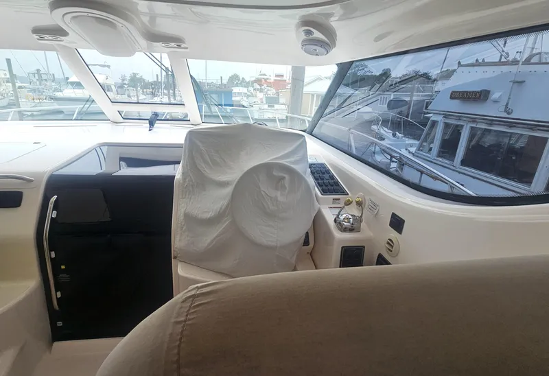 Slide: The Image of Tiara 4300 Sovran 2006 - 16