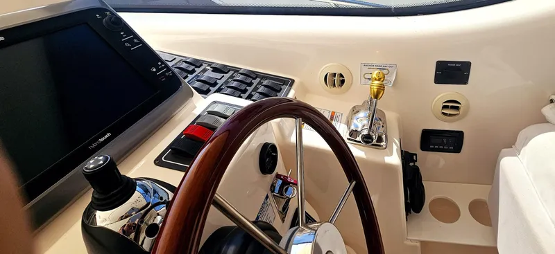 Slide: The Image of Tiara 4300 Sovran 2006 - 22