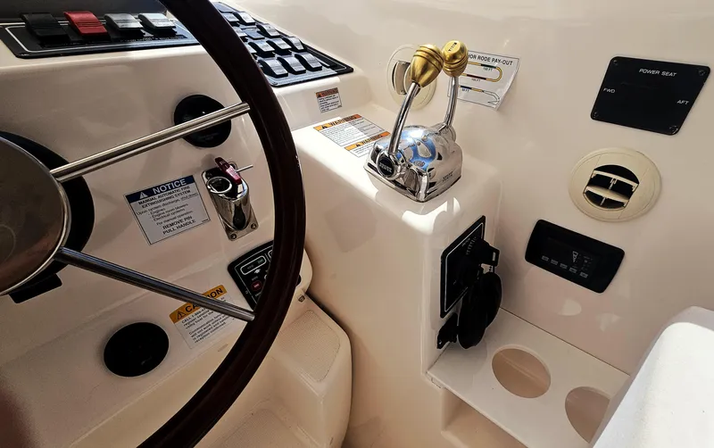 Slide: The Image of Tiara 4300 Sovran 2006 - 23