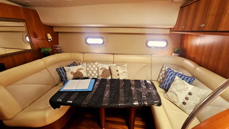 Slide: The Image of Tiara 4300 Sovran 2006 - 34