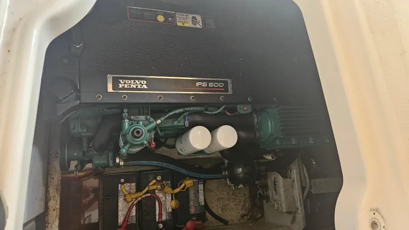 Slide: The Image of Tiara 4300 Sovran 2006 - 51