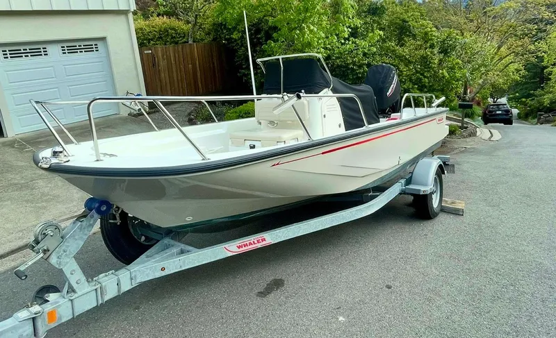 Slide: The Image of Boston Whaler 170 Montauk 2022 - 5