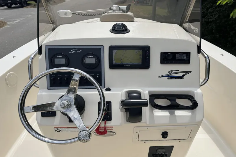 Slide: The Image of Scout 195 Sportfish 2021 - 11
