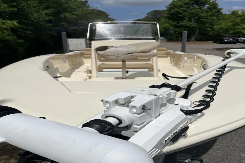 Slide: The Image of Scout 195 Sportfish 2021 - 12