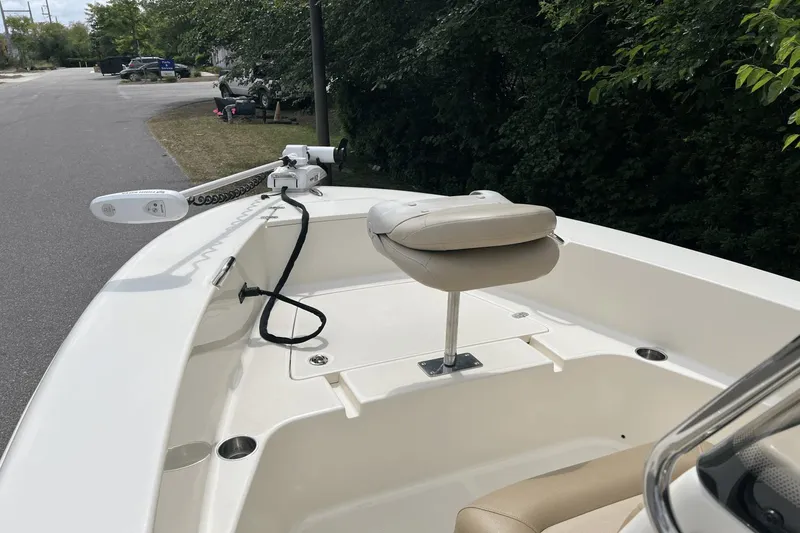 Slide: The Image of Scout 195 Sportfish 2021 - 7