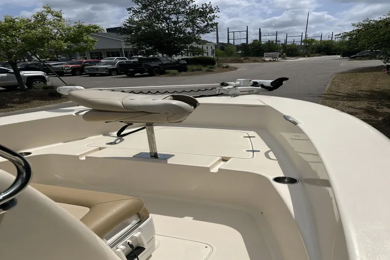 Slide: The Image of Scout 195 Sportfish 2021 - 8