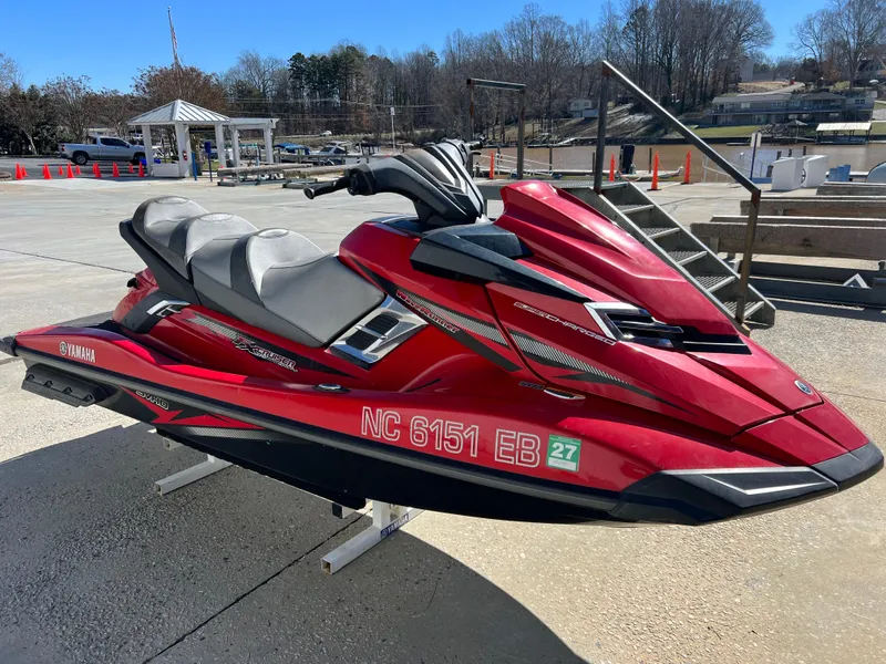 Slide: The Image of Yamaha FX Cruiser SVHO 2015 - 0