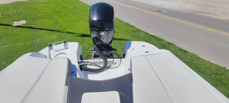 Slide: The Image of Tahoe TAHOE 550TF 2021 - 50